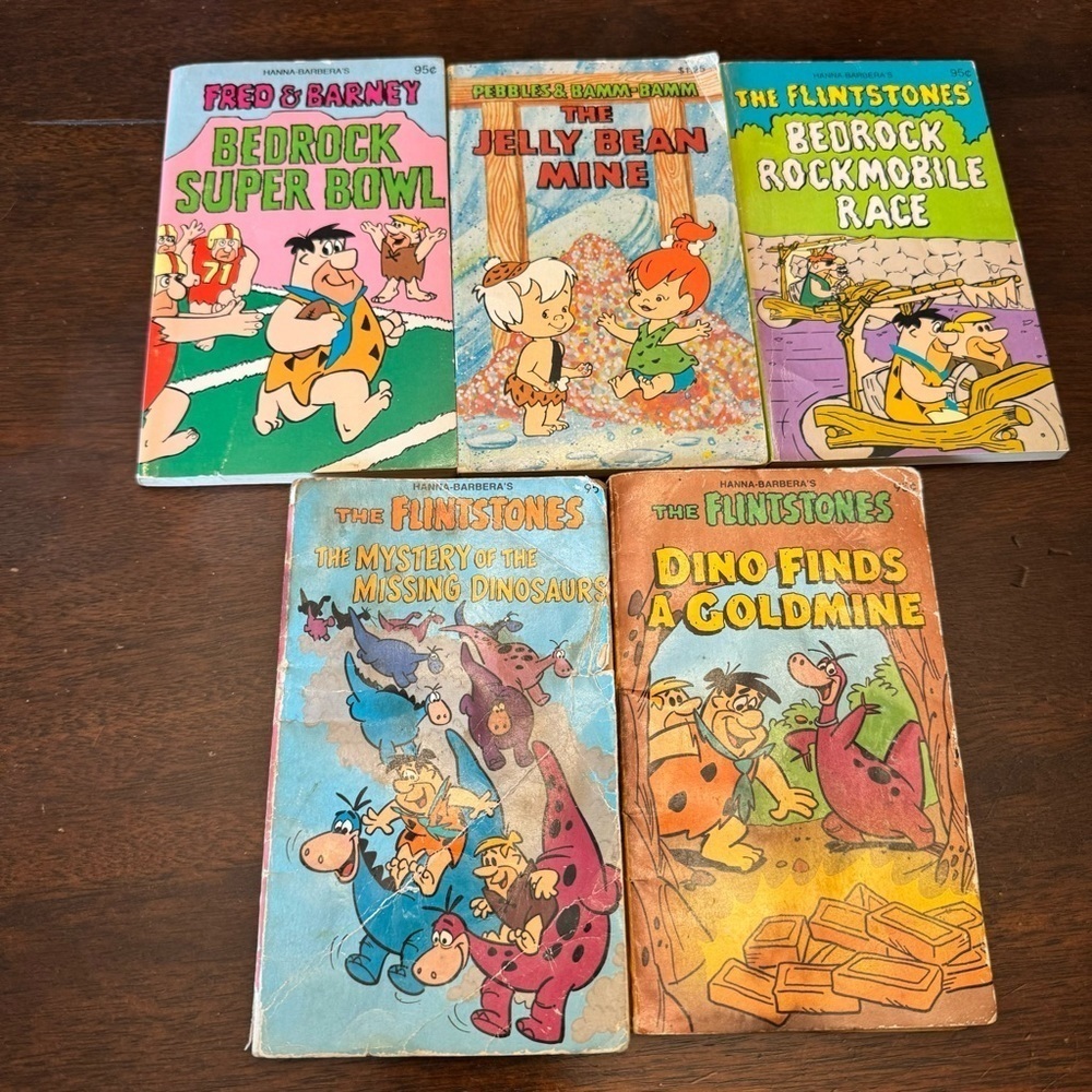 Lot of 5 Hanna Barbera’s The Flintstones Books Vintage